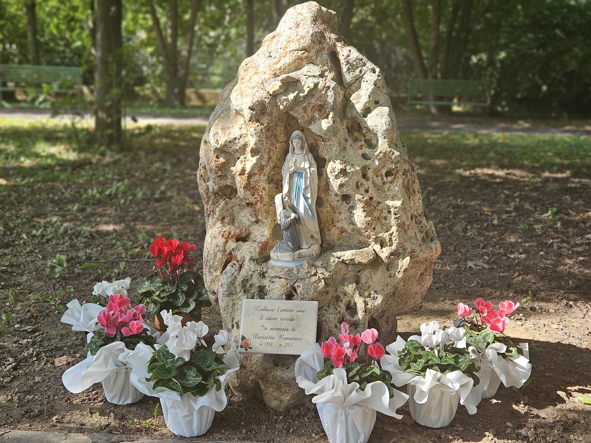 Madonnina di Lourdes